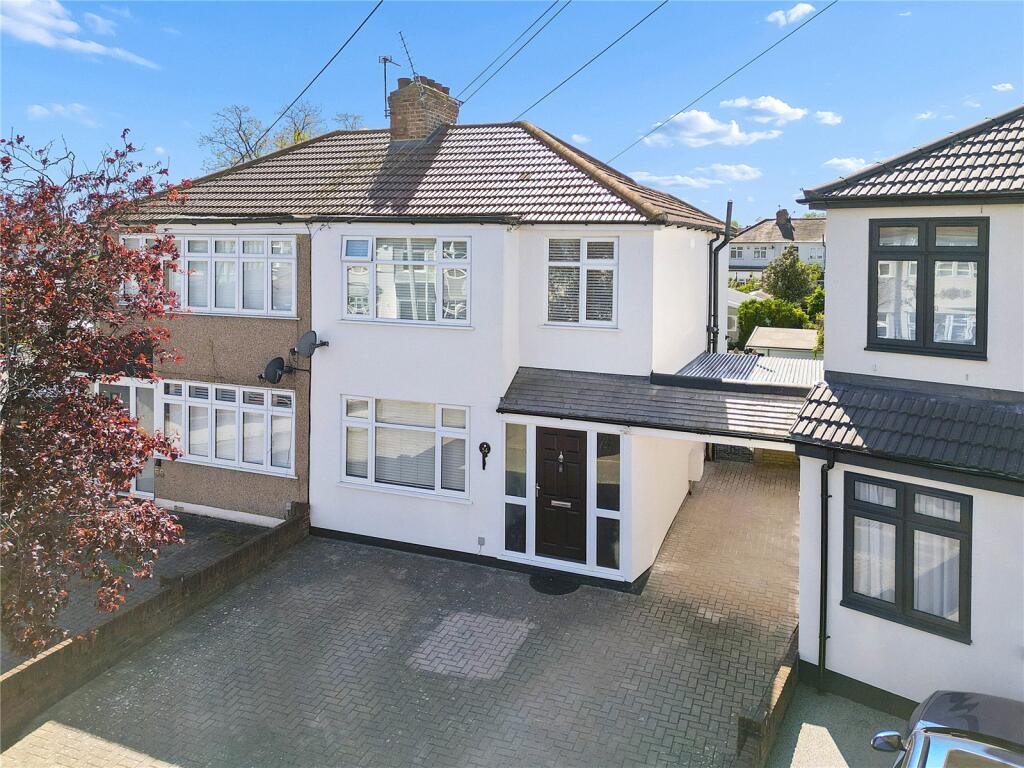Main image of property: Chestnut Glen, Hornchurch, RM12