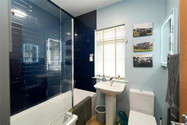 Cottage Bathroom
