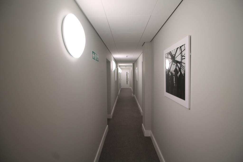 Apartment in Romford - More