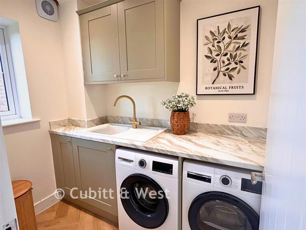 The Orchards, Primrose Drive, Ridgewood, East Sussex photo 3