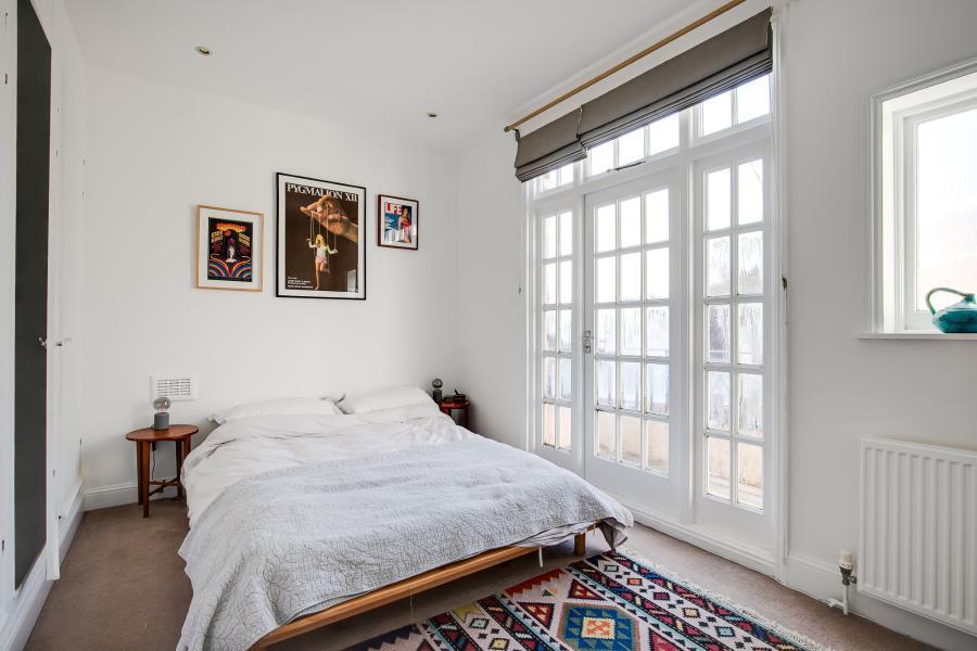 Apartment in London - More