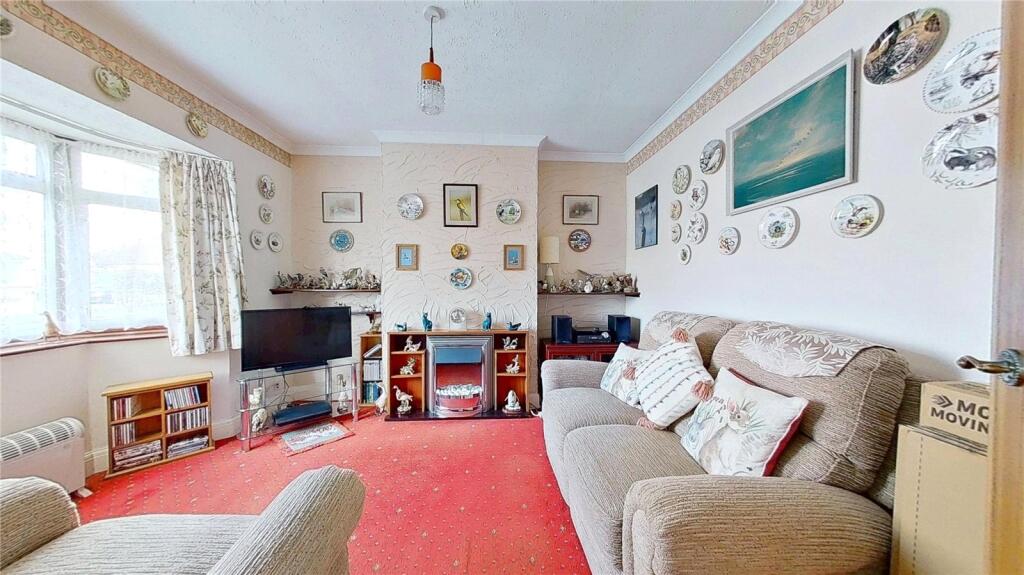 Pratton Avenue, Lancing, West Sussex, BN15 photo 3
