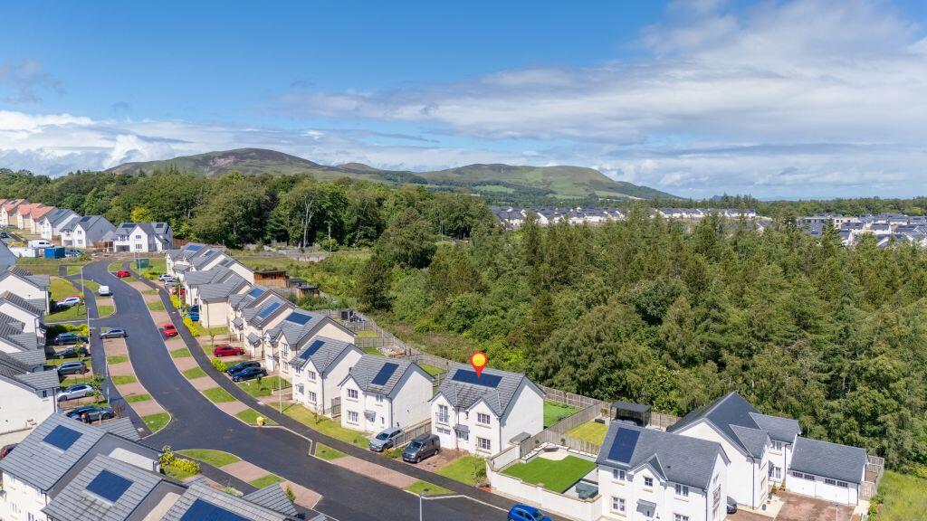 Main image of property: 11 Bluebell Drive, Penicuik EH26 0GY