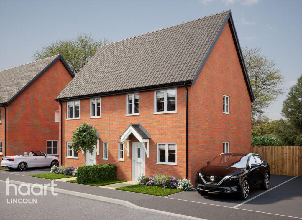 2-bed semi-detached on Saxon Way, Bardney, £205,000