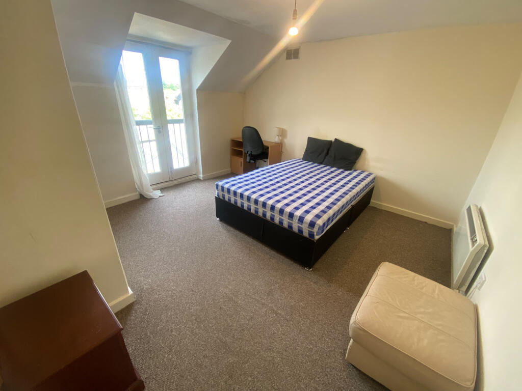 Apartment in Ipswich - More