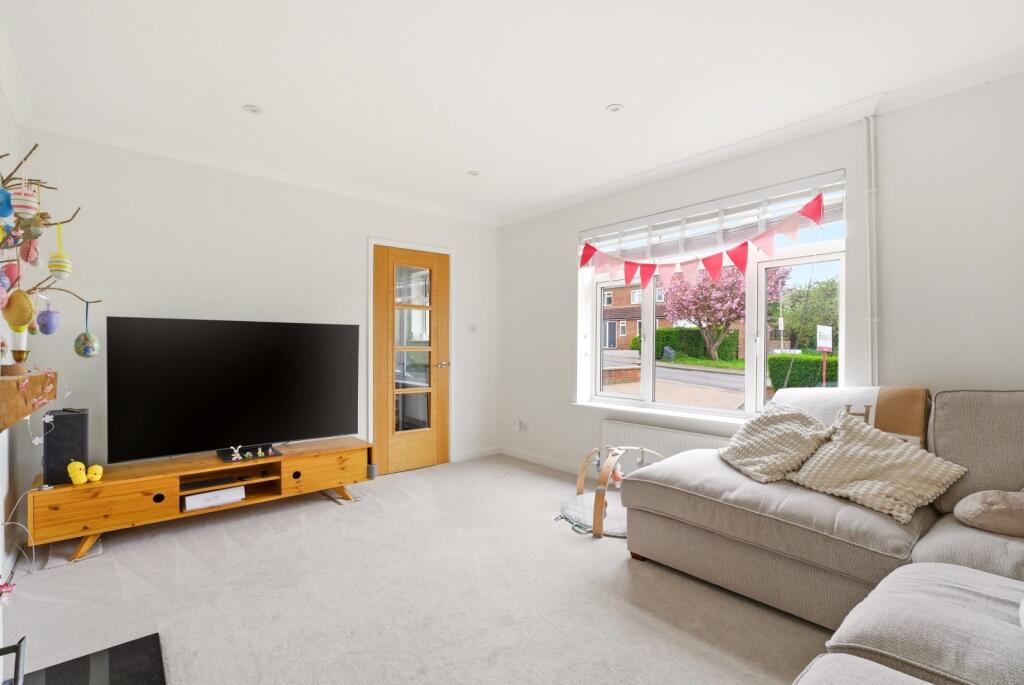 Offas Way, Wheathampstead, St. Albans, Hertfordshire, AL4 photo 2