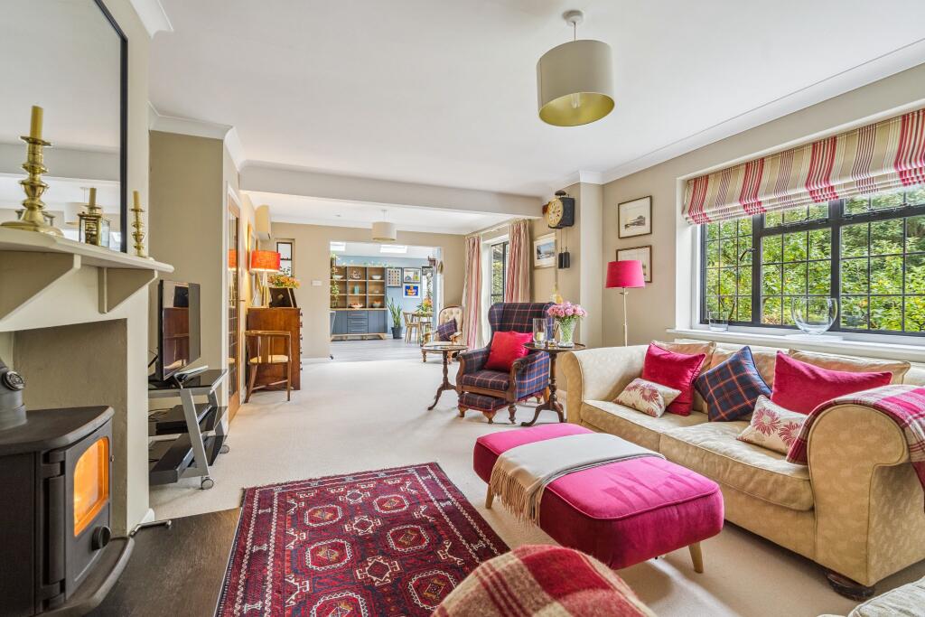 Hollow Way, Chesham Bois, Amersham - View 6