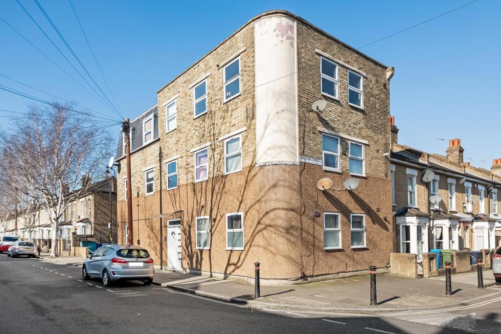 Main image of property: Waghorn Street, Peckham Rye, London, SE22