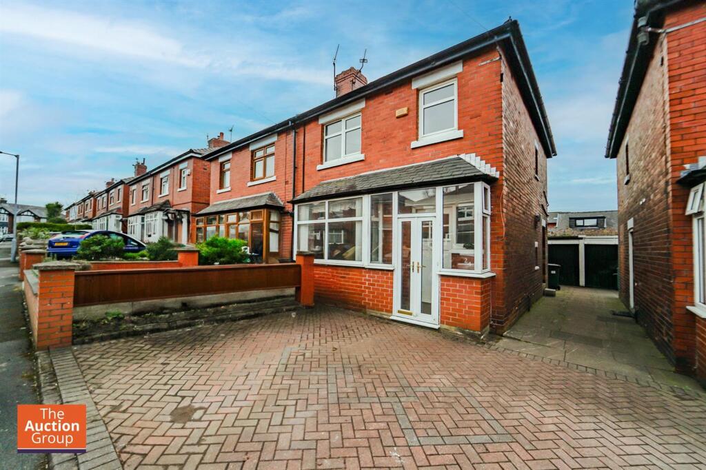 Main image of property: Cromwell Road, Whitefield, M45