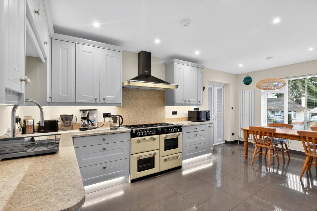 House in Broadstone, Bournemouth, Christchurch and Poole - View 2