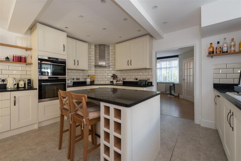 House in Canterbury - View 5