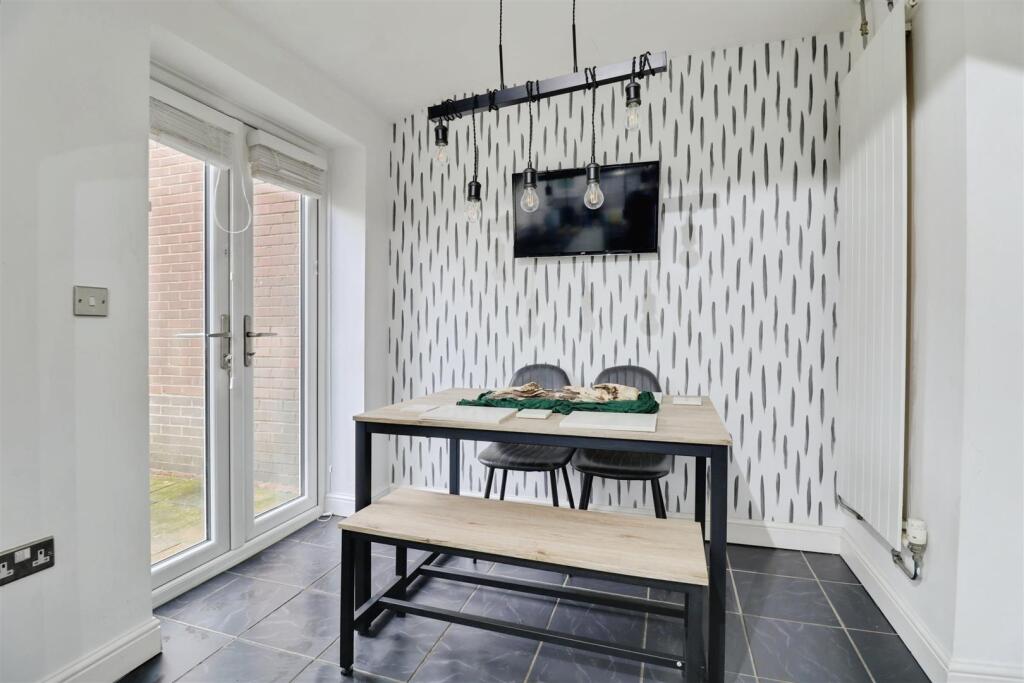 Lynn Avenue, Talke, Stoke-On-Trent - View 6