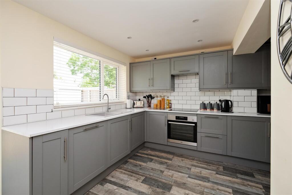 Millstream Close, Whitstable photo 4