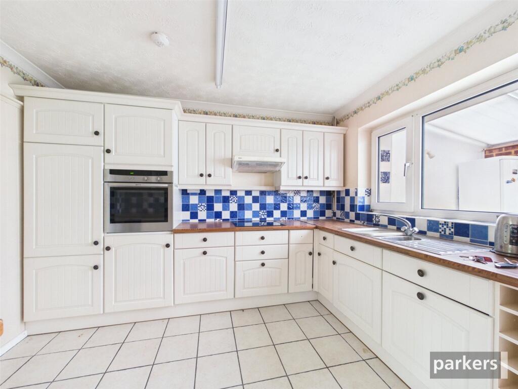 House in Twyford, Wokingham - View 5