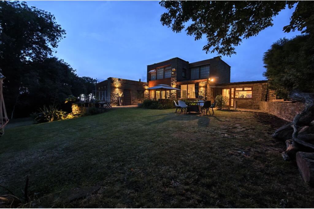 New Close Road, Shipley, BD18 photo 3