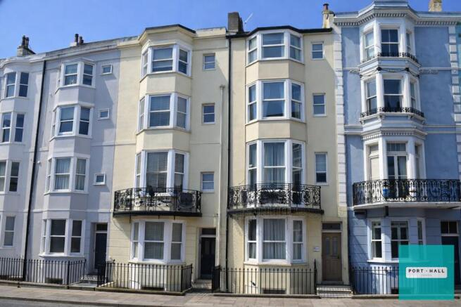 14 Bedroom Guest House For Sale