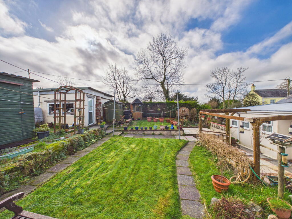 Highgate, Indian Queens, TR9 - Character, Space & Potential – A Hidden Gem on the Edge of the Village – pohled 3