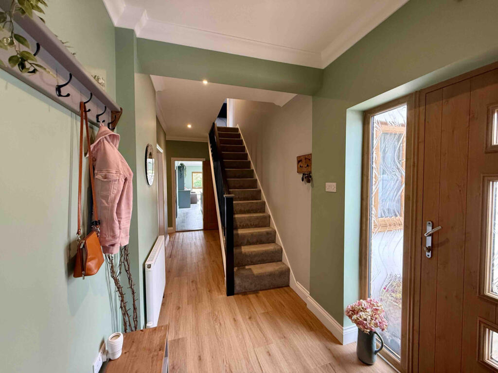 House in Ipswich - View 4