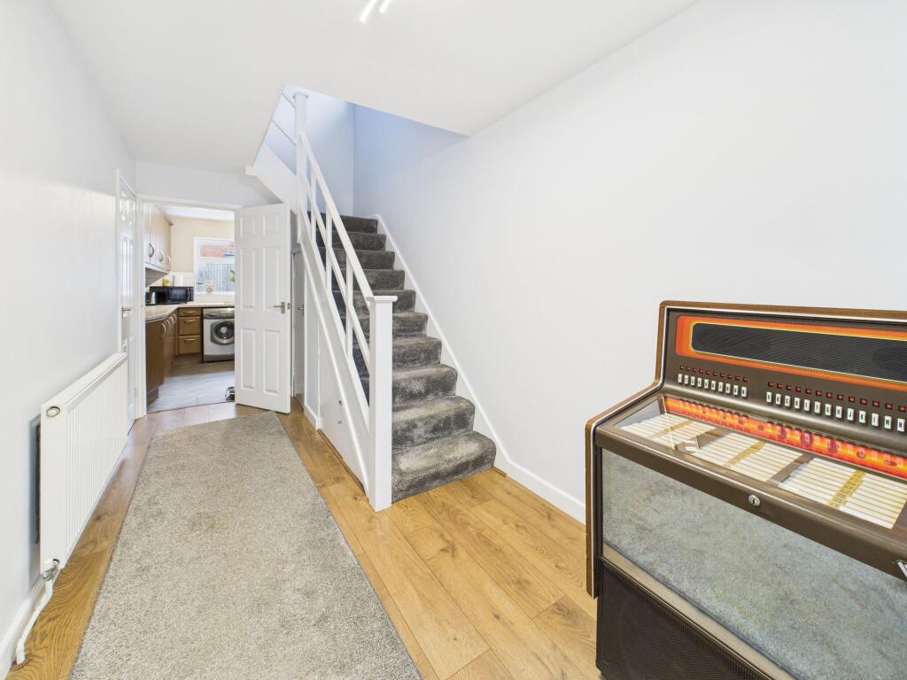 House in Ashfield, Sutton in Ashfield, Nottinghamshire - View 2