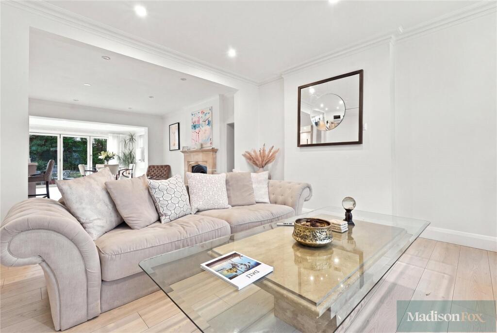 House in Ilford - View 5
