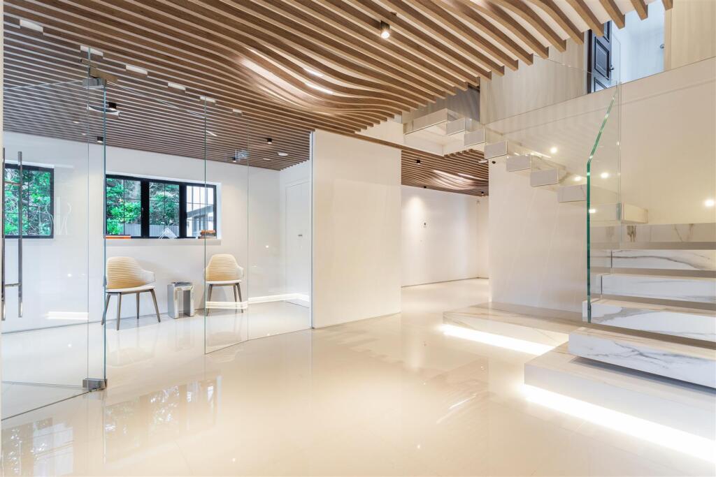 House in Kingston upon Thames - View 5