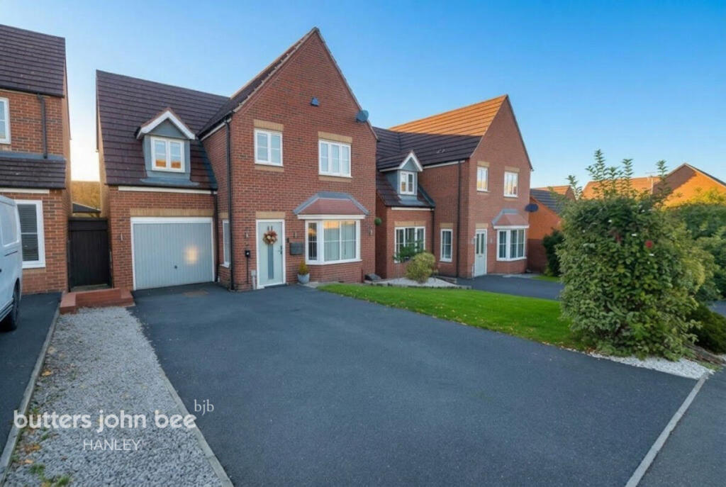 4 Bedroom Detached in ST6 8FL