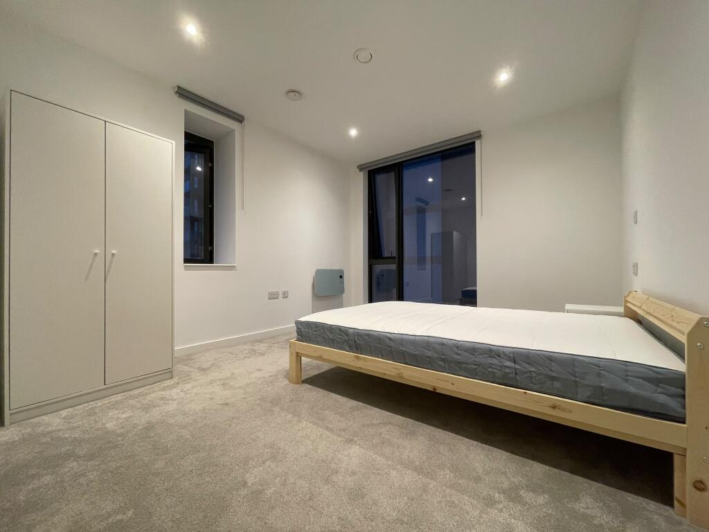 Apartment in Manchester, City Centre - View 5