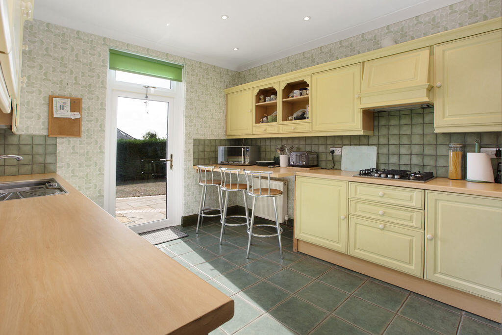 House in Teignbridge, Newton Abbot - View 4