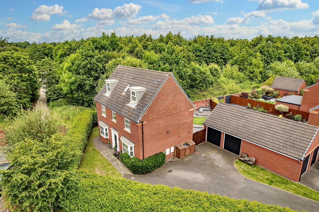 Main image of property: Doughton Green, Widnes, WA8