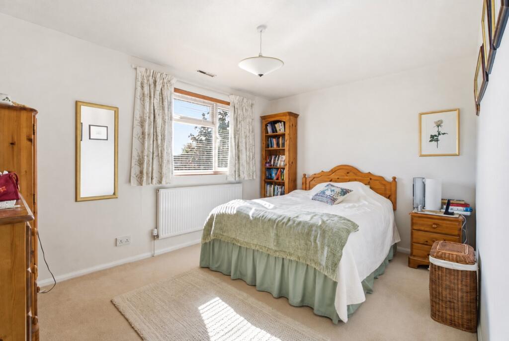 House in St Albans, Sandridge - More