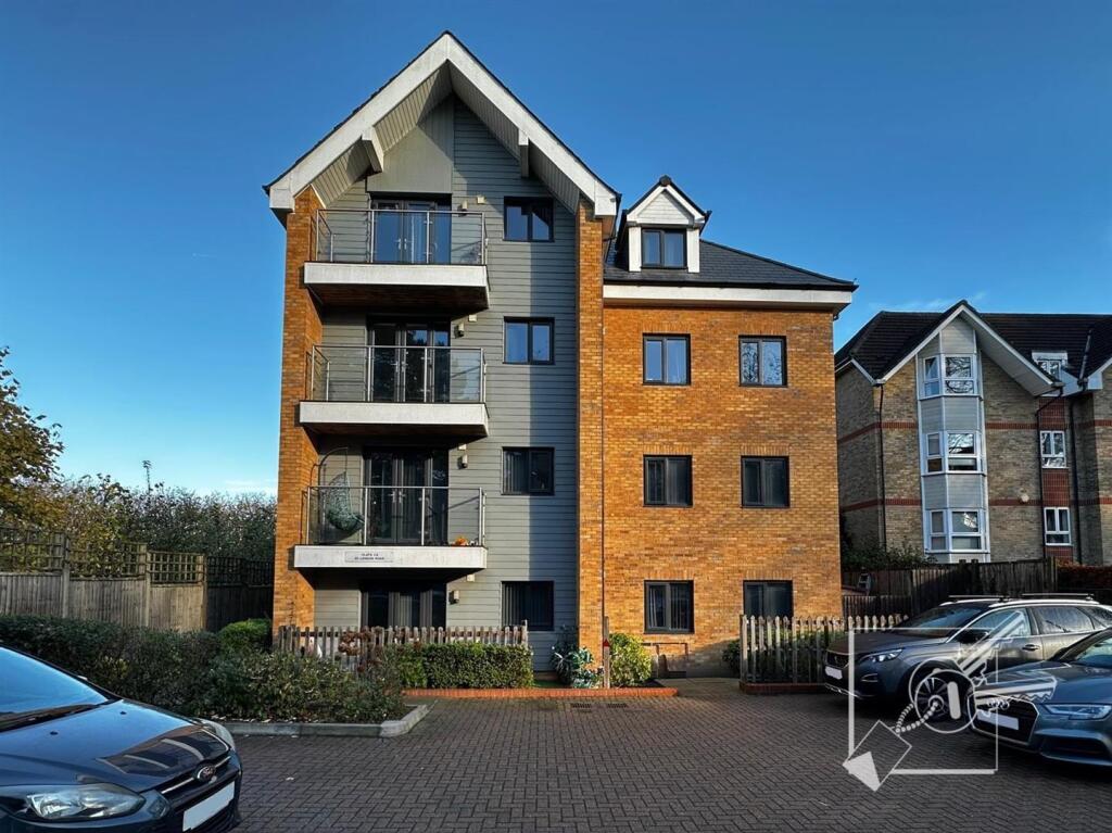 Main image of property: Christmas Lodge, London Road, Maidstone