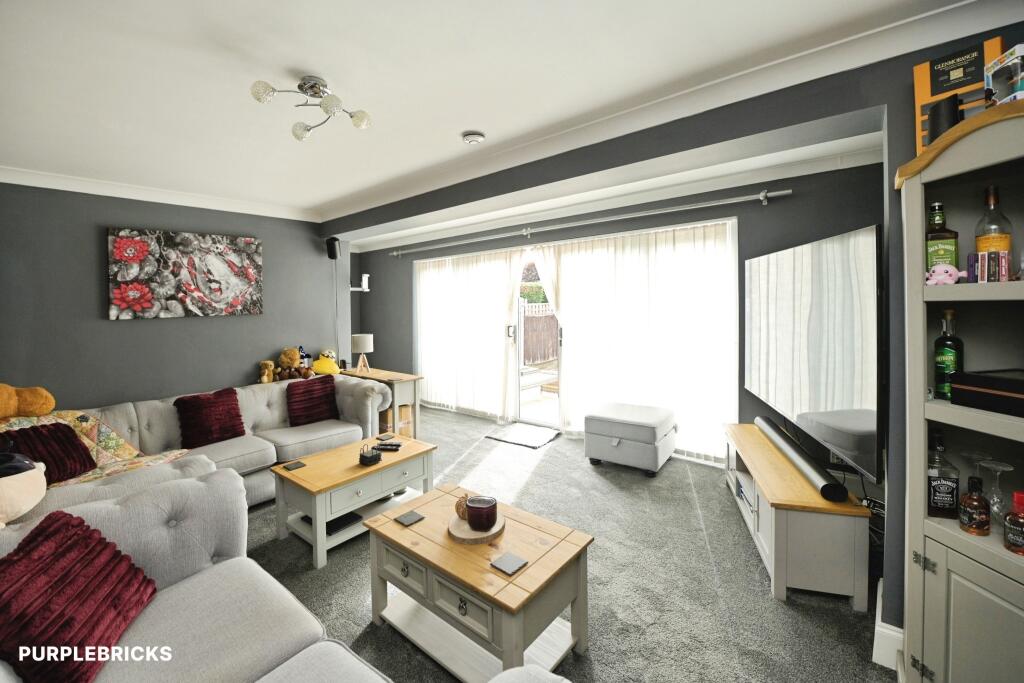 House in Rainham - View 4