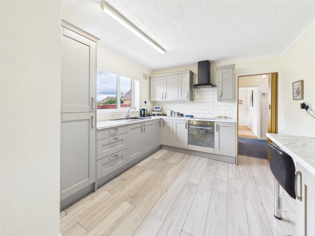 House in Tewkesbury, Shurdington - View 3