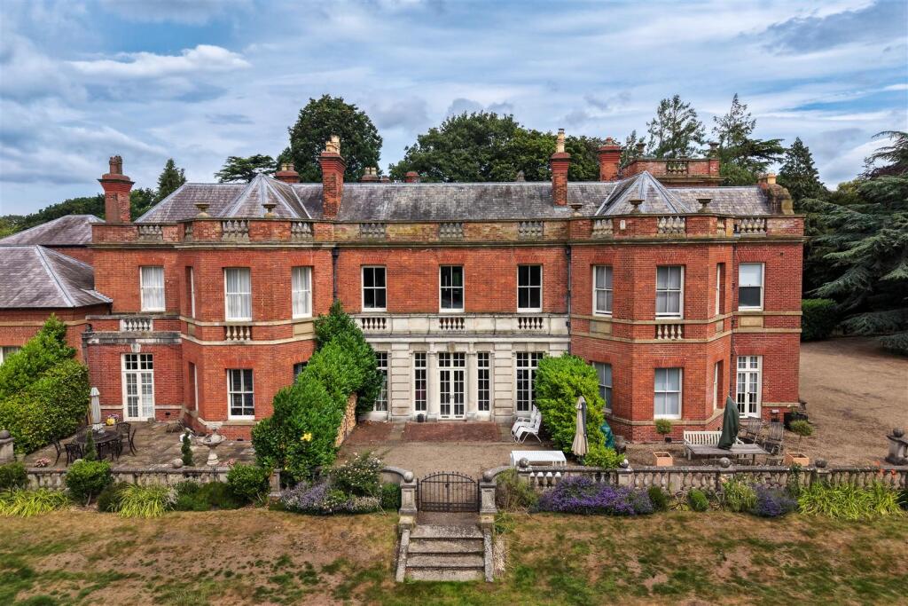 Apartment in York - More