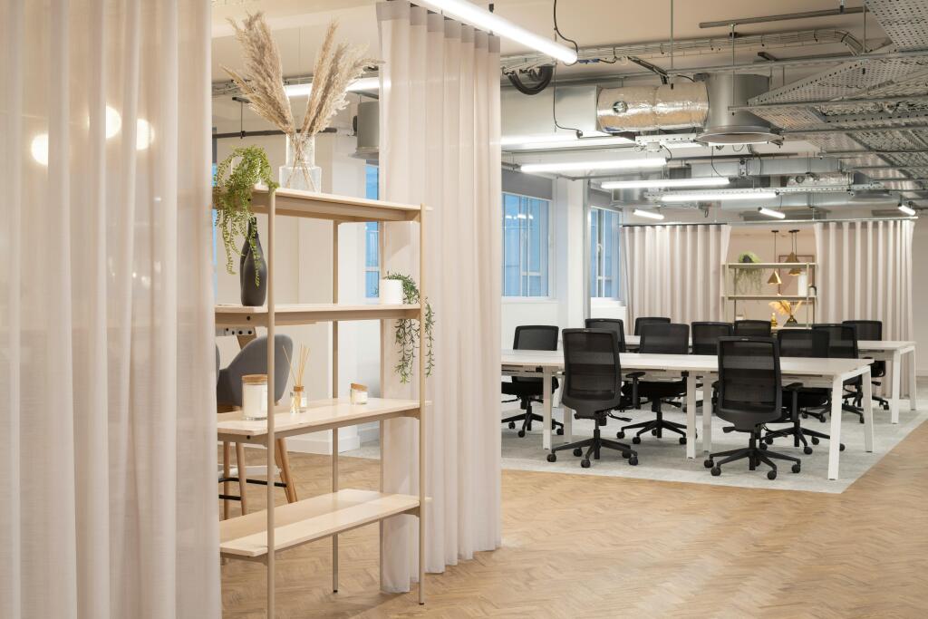 MC3972-8965-HR.jpg