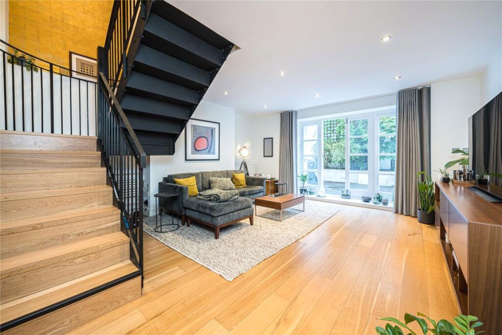 Main image of property: Kennington Road, Kennington