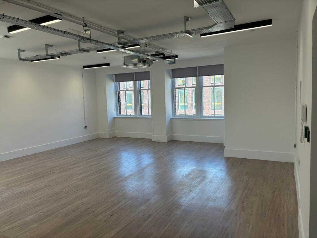 4th Floor (Rear)