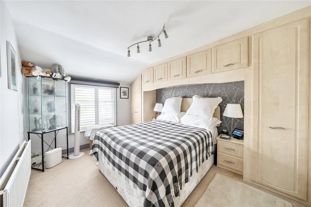 Apartment in London - View 4