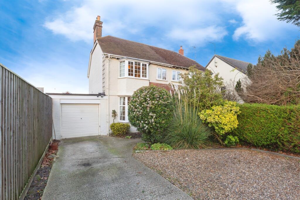 Main image of property: Oxford Road, Stone, Aylesbury