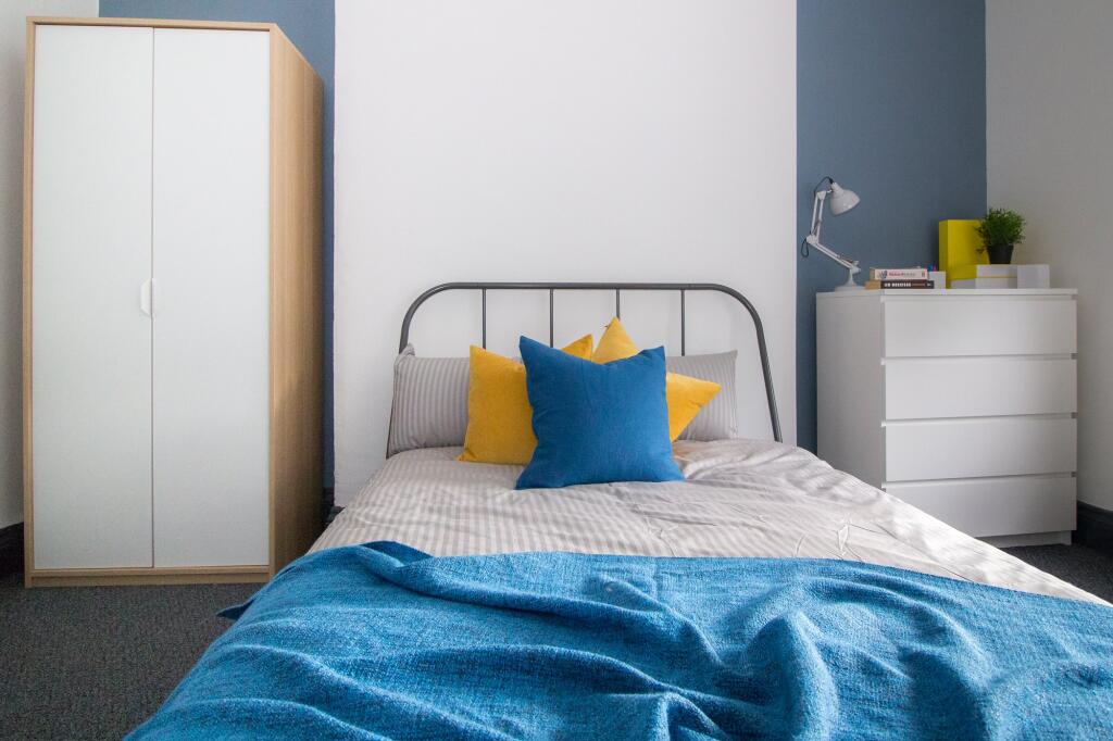 Main image of property: Fosse Road South, Leicester, 