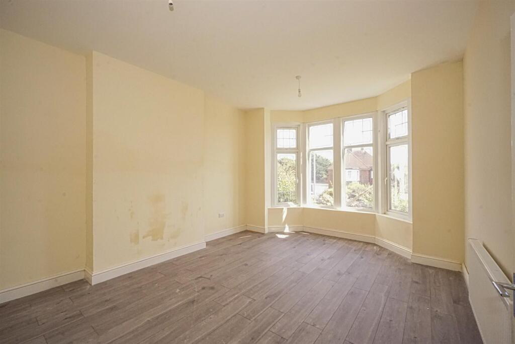 Apartment in Tonbridge - View 2