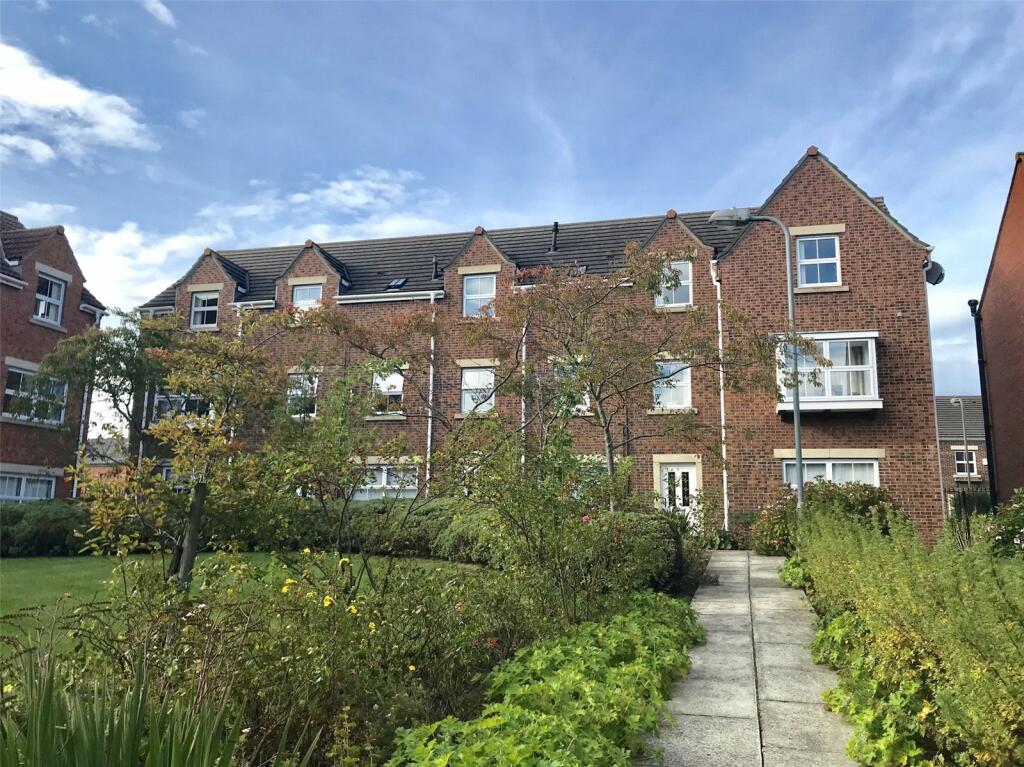 2-bed flat on Frankfield Mews, Great Ayton, Middlesbrough, North Yorkshire, TS9, £97,500