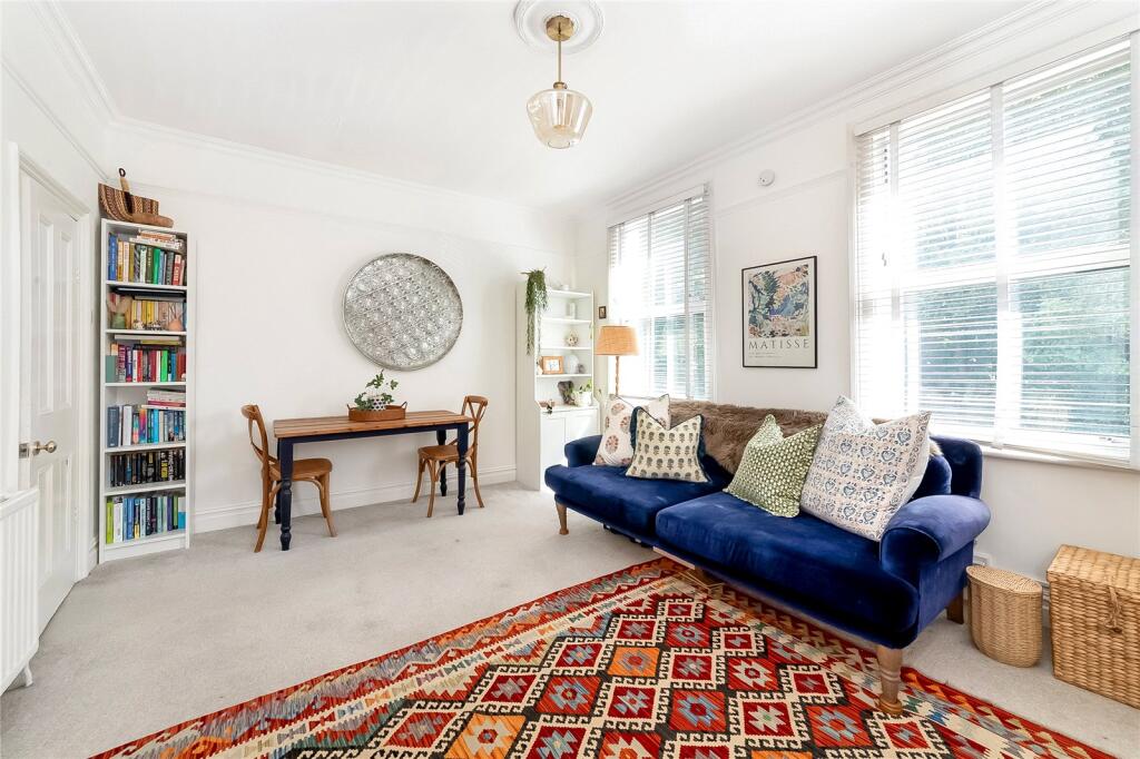Apartment in London - View 3