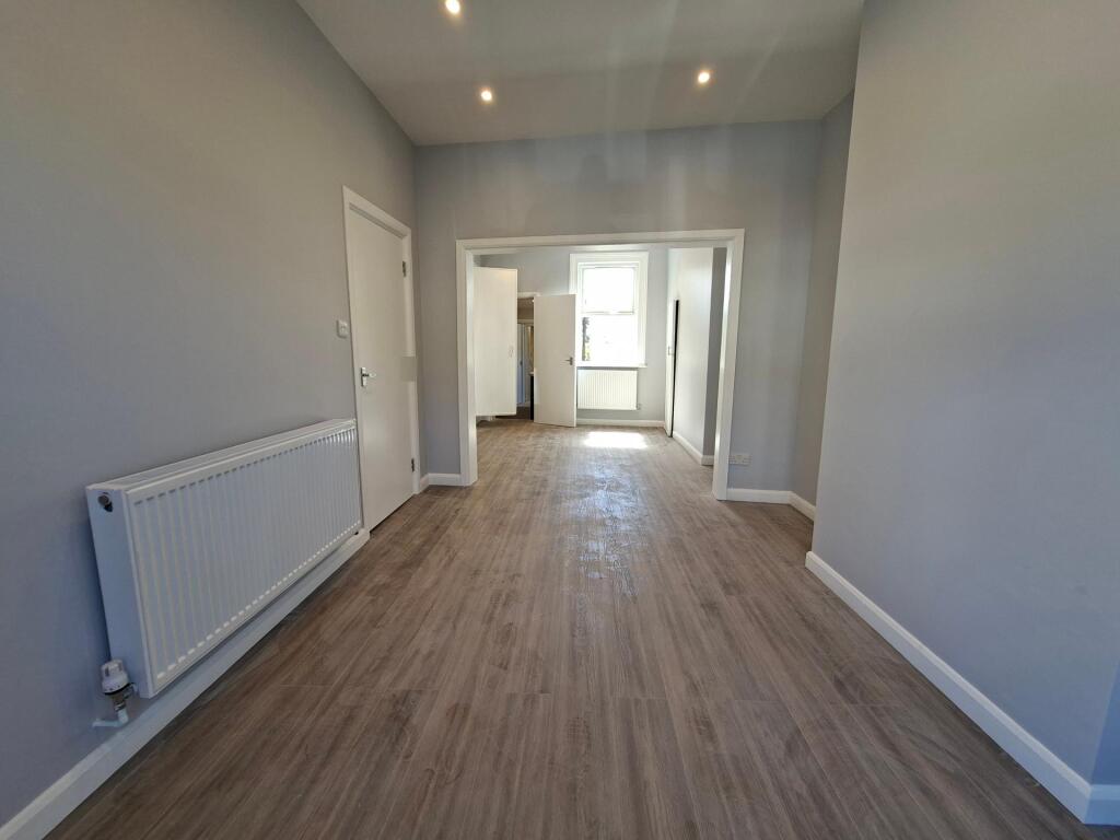2 bedroom terraced house for rent