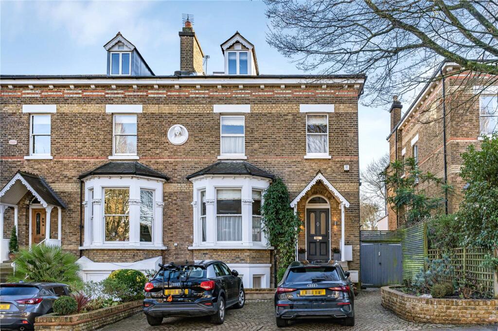 Main image of property: Mount Avenue, London, W5