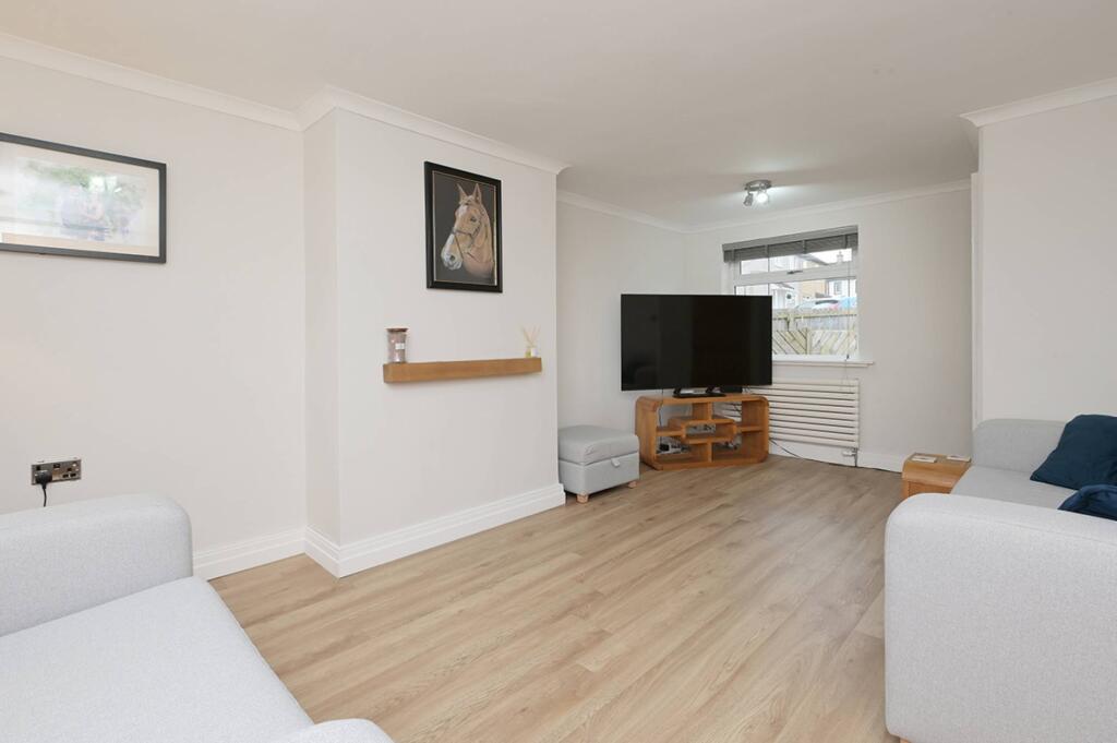 12 Ochilview Terrace, Bo ness, EH51 0LB photo 2