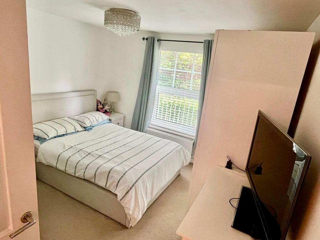 Apartment in London - View 3