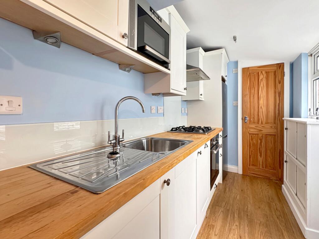 House in Cowes, Isle of Wight - View 4