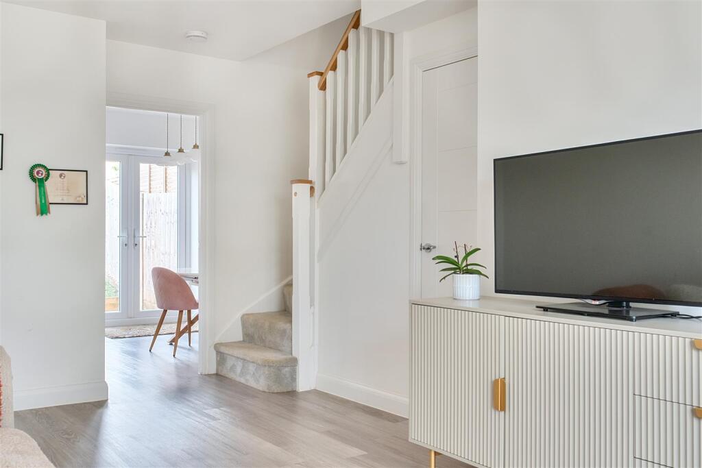 House in Swindon - View 5