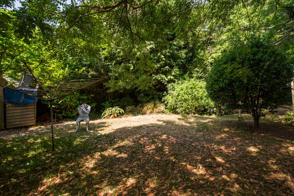 Garlinge Road,Southborough photo 4